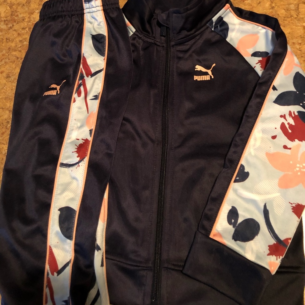 Puma butterfly set. Puma shirt. Nike shoes